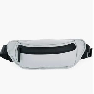 NWT-PARJAR SLING BAG